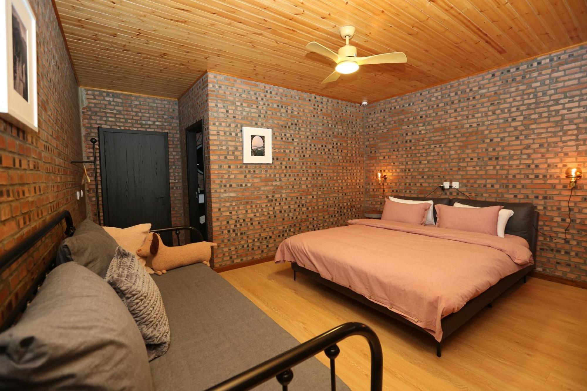 הואירו Beijing Mutianyugreat Wall Let'Sgo Hotel&Bar מראה חיצוני תמונה