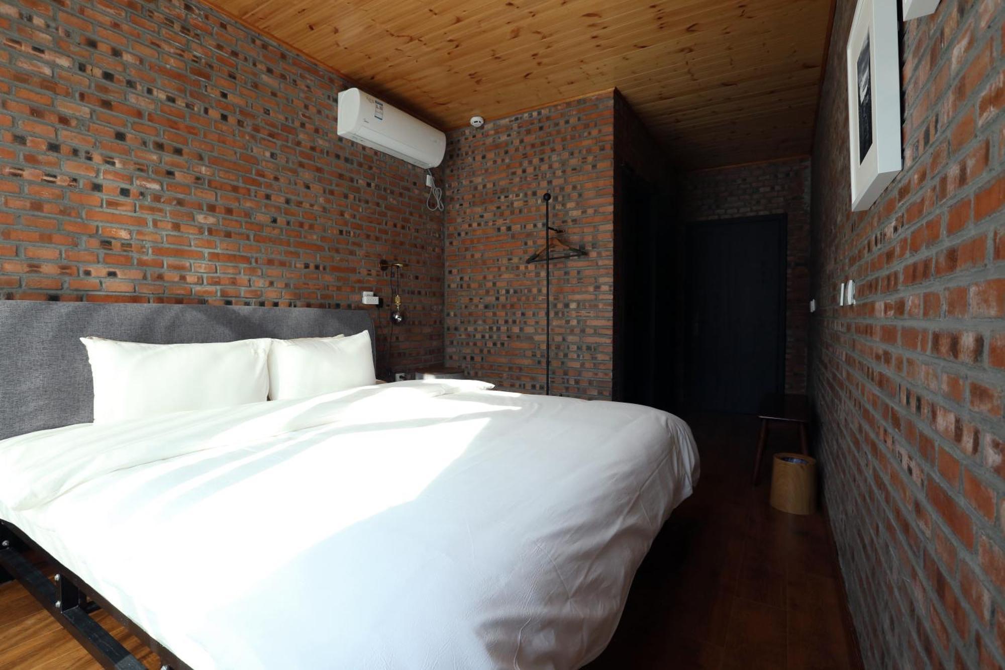 הואירו Beijing Mutianyugreat Wall Let'Sgo Hotel&Bar מראה חיצוני תמונה